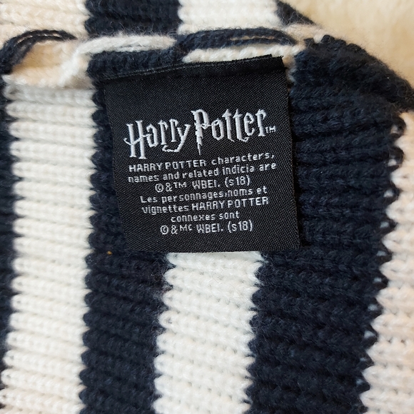 Winter hat - Picture 2 of 2